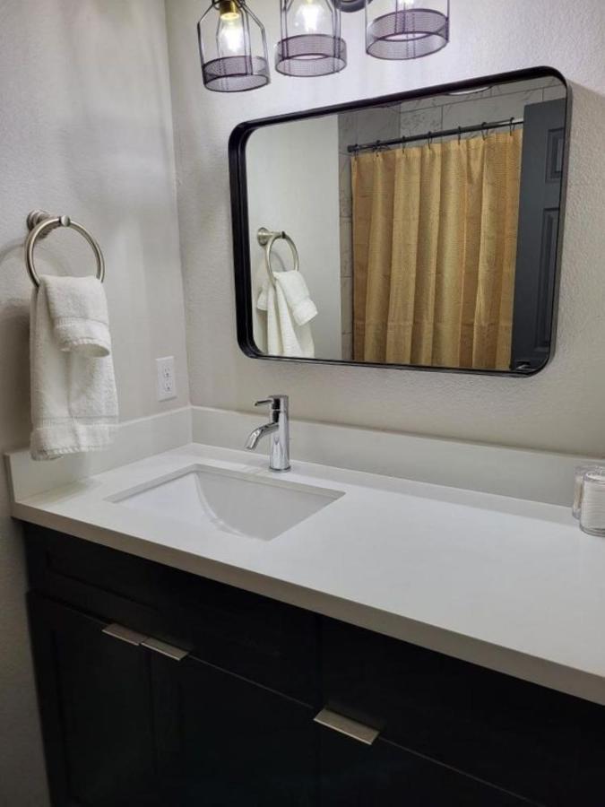 Hidden Gem In Area Apartemen