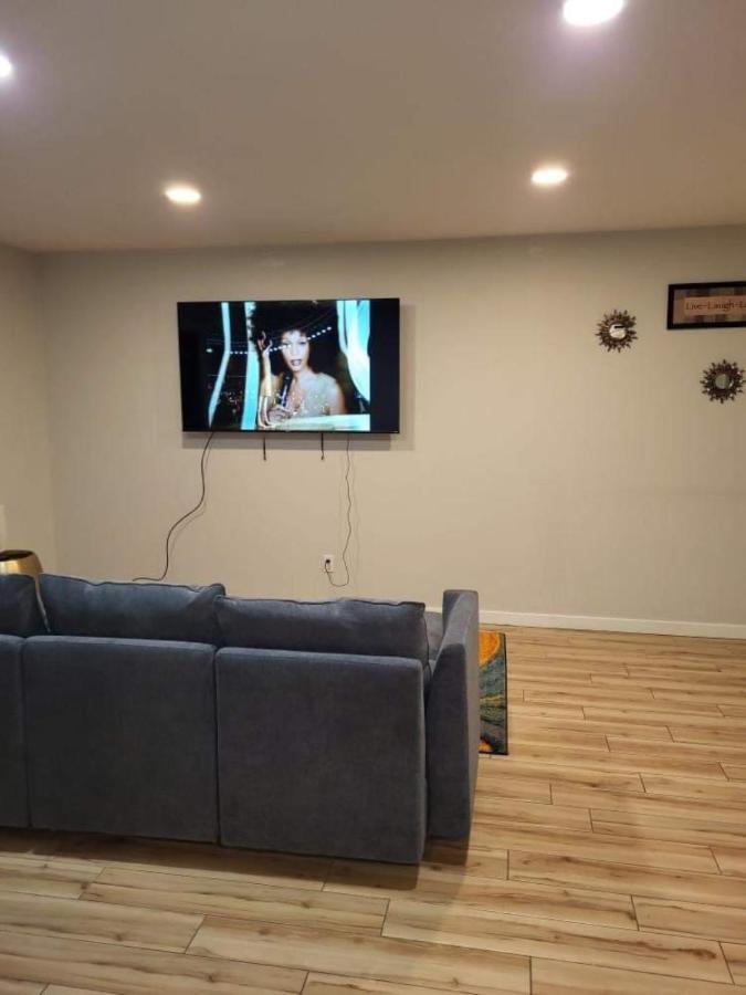 Hidden Gem In Area Apartemen Phoenix
